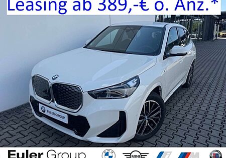 BMW iX1 xDrive30 M Sport 18'' AHK Memory HUD PA+ LCProf So
