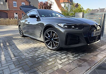 BMW i4 M50 Harman Kardon Sitzlüftung 8fach Reifen