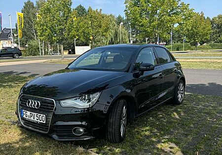 Audi A1 1.6 TDI Sportback S tronic line