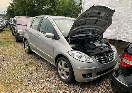 Mercedes-Benz A 170 Automatik1Hand+TÜVNeu+1Jahr Garantie+Teilleder