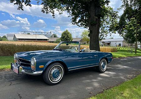 Mercedes-Benz SL 280 Pagode