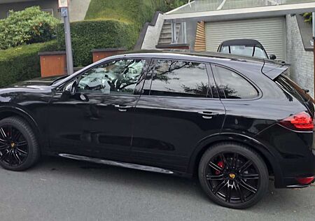 Porsche Cayenne Diesel Automatik Neuer Motor SUV