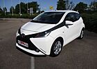 Toyota Aygo x-play Edition S+