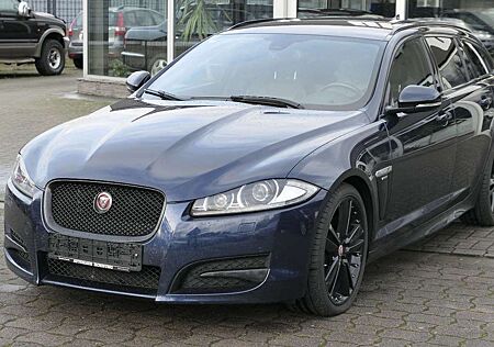 Jaguar XF 2.2 R-Sport BiXenon/R-Cam/Keyless/20"Alu/Navi