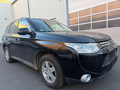 Mitsubishi Outlander ClearTec Instyle 4WD 7Sitzer Leder AHK