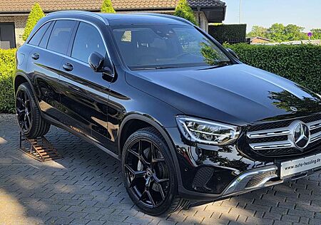 Mercedes-Benz GLC 300 de HEADUp Panorama AHK Carplay