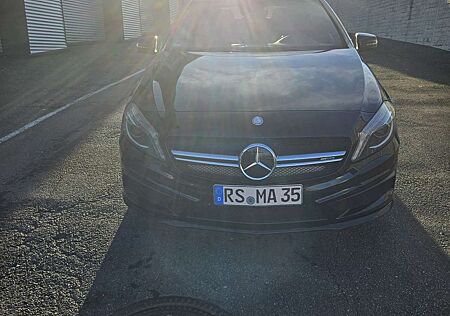 Mercedes-Benz A 45 AMG 4Matic Speedshift 7G-DCT