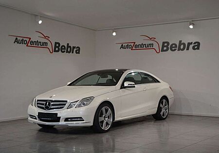 Mercedes-Benz E 350 E350 CDI Coupe BlueEFF.Xenon/Navi/Leder/Panorama