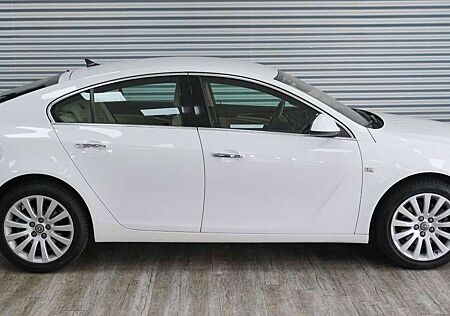 Opel Insignia 2.0 Cosmo *NAVI-DVD800/SHZ/PDC/TEMPOMAT
