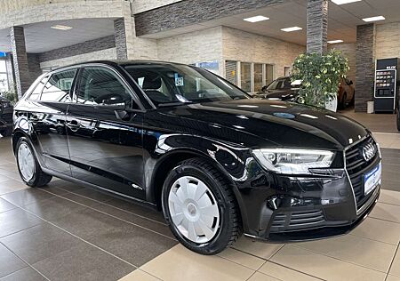 Audi A3 35 TFSI Xenon Plus Navi SHZ PDC Klima I.Hand