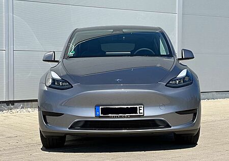 Tesla Model Y Long Range RWD Quicksiver Prämium Audio Np 52.500