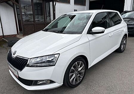 Skoda Fabia Lim. Clever - ACC PHONE SHZ PDC KLIMAAUT.