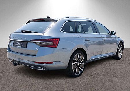 Skoda Superb Combi iV L&K 1.4TSI LED Navi 360° ACC AHK