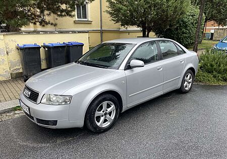 Audi A4 1.6