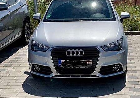 Audi A1 1.4 TFSI 119g S tronic Attraction