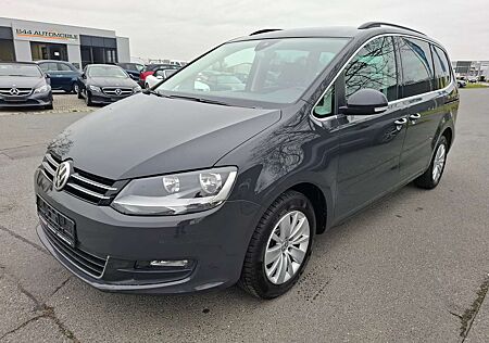 VW Sharan Volkswagen Comfortline *NAVI*7Sitzer*Sitzhzg*PDC*Spurhalteass