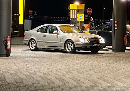 Mercedes-Benz CLK 320 Coupe Elegance