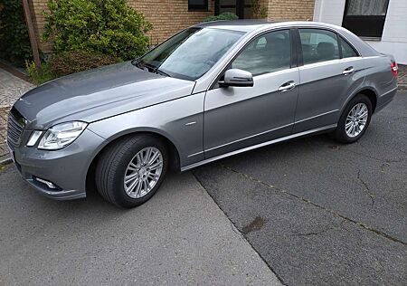 Mercedes-Benz E 350 CGI BlueEFFICIENCY 7G-TRONIC