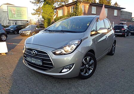 Hyundai ix20 1.6 Automatik*Navi*AHK*Kamera*1.Hand!!!