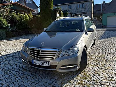 Mercedes-Benz E 200 E 200 T CDI Avantgarde