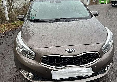 Kia Cee'd Ceed / Ceed 1.6 GDI DCT Spirit
