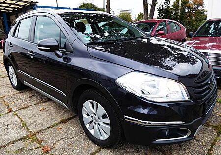 Suzuki Others (SX4) S-Cross Comf. 4x4 Klima,Tempom.Alu,AHK,E6