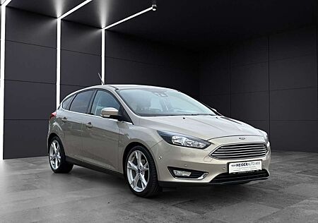 Ford Focus Lim. Titanium 1.HAND|NAVI|TEMPOMAT|KAMERA