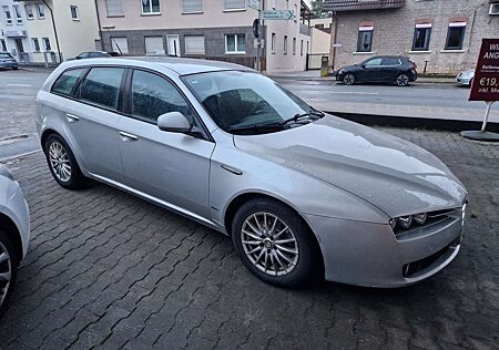 Alfa Romeo 159 Sportwagon 1.9 JTS 16V Distinctive