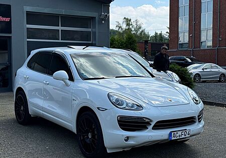 Porsche Cayenne S Hybrid Tiptronic