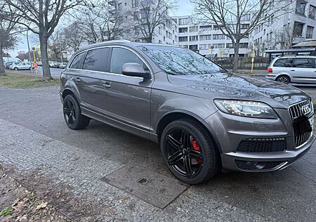 Audi Q7 3.0 TDI DPF quattro tiptronic