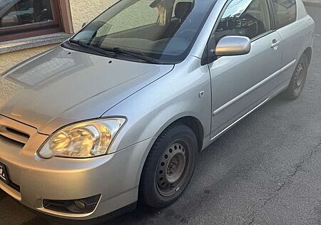 Toyota Corolla 1.4 D-4D Sol / Compact