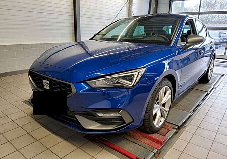 Seat Leon FR 1.5TSI ACC KEYGO CARPLAY L/SHZ AMBIENTE