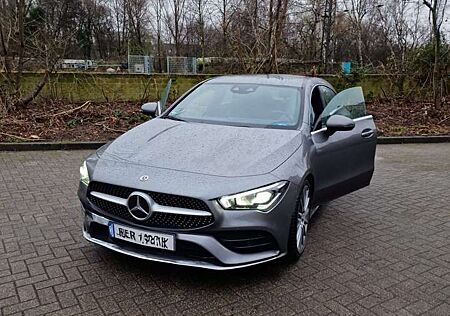 Mercedes-Benz CLA 180 Shooting Brake 7G-DCT
