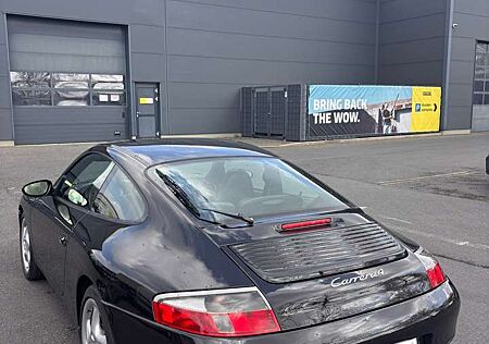 Porsche 996 911 Carrera 4
