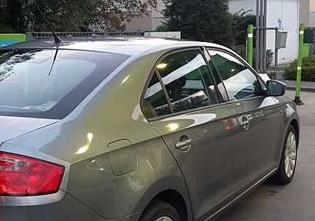 Seat Toledo 1.6 CR TDI Ecomotive Reference