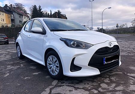 Toyota Yaris Comfort 1.Hand neuwertiger Zustand
