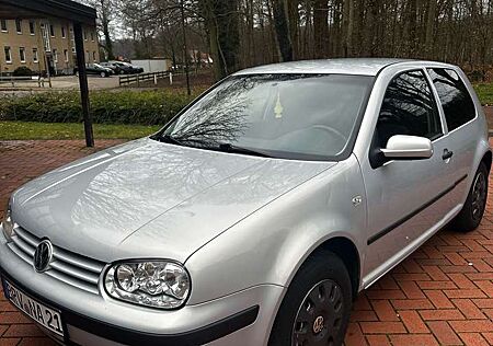 VW Golf Volkswagen Automatik 1.6