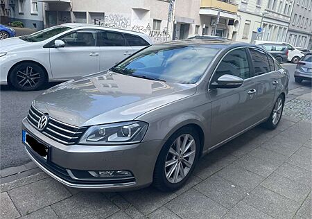 VW Passat Volkswagen Automatik Trend