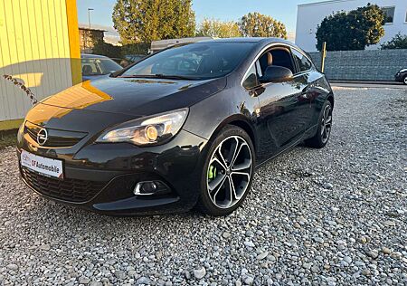 Opel Astra OPC LINE