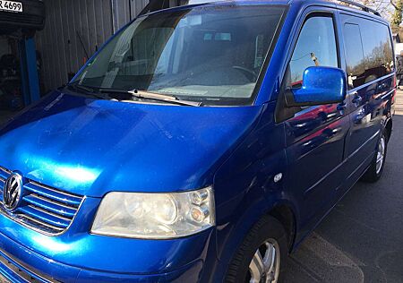 VW T5 Multivan Volkswagen 2,5 TDI 131 ps Comfortline STANDHEIZUNG NAVI ALU