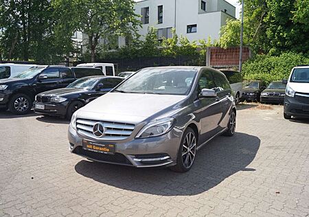 Mercedes-Benz B 200 Panorama-Da. Parksenso. Tempomat Benzin