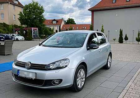 VW Golf Volkswagen 1.6 TDI BlueMotion Technology Style