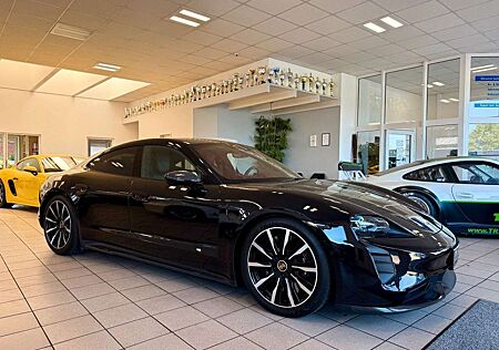 Porsche Taycan Turbo S PCCB/SportDesign/ACC/21"/APPROVED