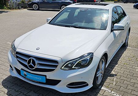 Mercedes-Benz E 200 E200*CGI*Limo*7G*Avantgarde*SHD*SHZ*NAVI*LED*Tempo