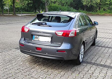 Mitsubishi Lancer 1.8 Instyle Vollausstattung! KAUFE JETZT!