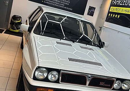 Lancia Delta HF Integrale