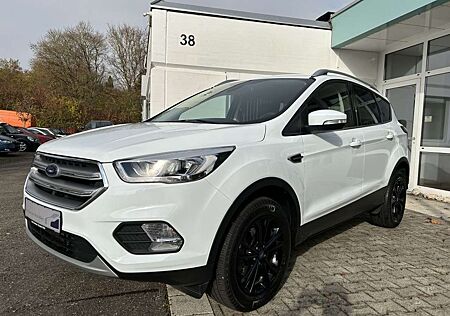 Ford Kuga 1.5 EcoBoost 2x4 Titanium