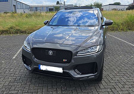 Jaguar F-Pace +30d+AWD+R-Sport/Pano/BlackEdi