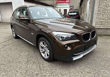BMW X1 sDrive 20d X Line Panorama Glasdach