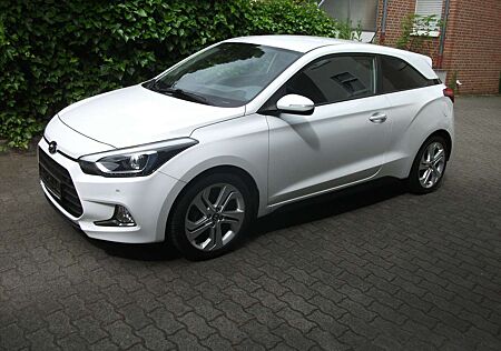 Hyundai i20 Coupe 1.4 Style,2.Hand,17" Alu, gepflegt